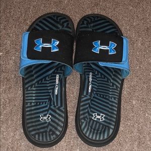 Under armour scandals size 8